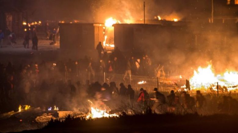 Zjarr në kampin e refugjatëve në Francë, 10 persona të plagosur