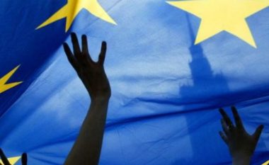 Të izoluarit e kontinentit festojnë ditën e Evropës