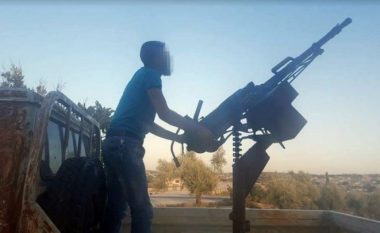 Shtegu i trafikut të armëve: Udhëtimi i një mitralozi nga Serbia në Siri (Foto/Video)
