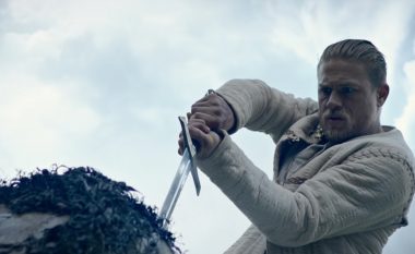 Arsyet pse nuk duhet ta humbisni filmin “King Arthur: Legend of the Sword” në Cineplexx (Foto/Video)