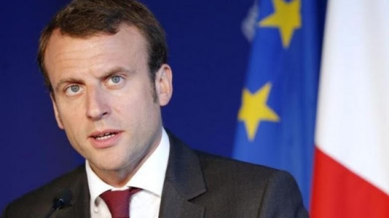 Macron prezanton qeverinë e re franceze