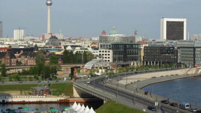 Rritet niveli i sigurisë në Berlin pas sulmit në Mançester