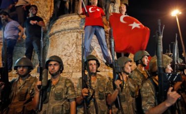 Parlamenti turk paraqet raportin e hetimit mbi grusht-shtetin e dështuar