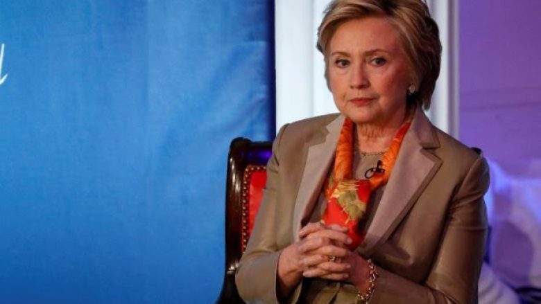 Hillary Clinton: Hakerët rusë dhe letra e Comey kushtuan në zgjedhjen time