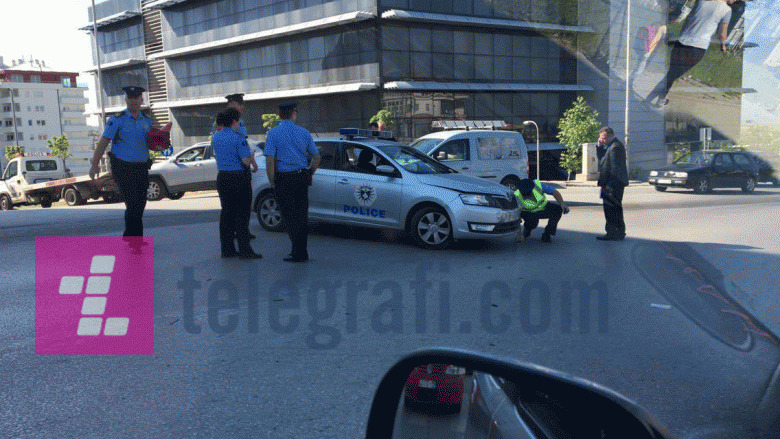 Policia shkel rregullat, shkakton aksident (Foto)