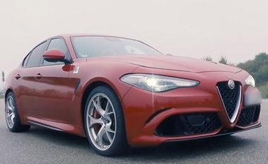 Alfa Romeo Giulia arrin shpejtësi marramendëse në autostradë (Video)