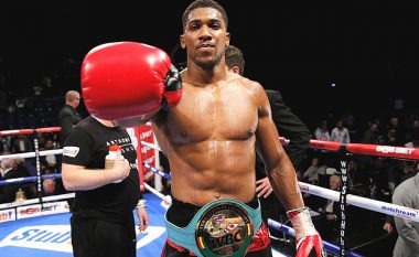 Joshua nuk është më i forti në botë: Kjo është renditja e top 10 boksierëve (Foto)