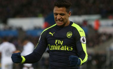 Sanchez kalon Arsenalin në epërsi ndaj Southamptonit (Video)