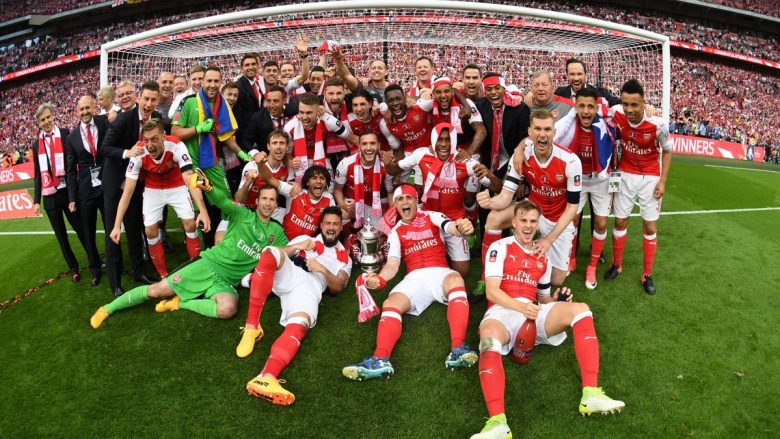 Festa e Arsenalit pas shpalljes kampion në FA Cup (Video)