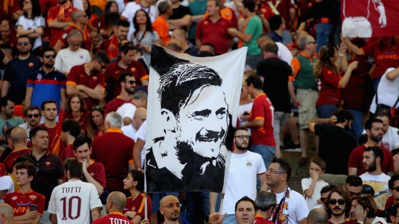 “Ai është Roma”, pjesa e parë e Tottit në Olimpico ndaj Genoas (Foto)