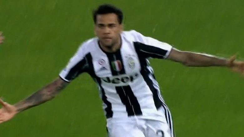 Dani Alves i jep epërsinë Juves ndaj Lazios (Video)