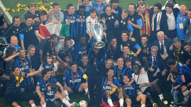 Sot shtatë vite më parë Interi kompletoi Tripleten e famshme (Video)