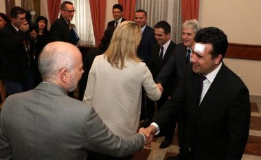 Ka filluar takimi Zaev-Kasami, gjasat për një marrëveshje duken të pakta