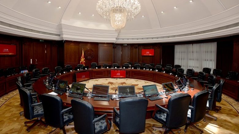 Rikonstruktimi i Qeverisë së Maqedonisë në fazën e rishikimit në mes partive politike