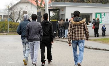 ”Të rinjtë në Maqedoni ikin për shkak të papunësisë dhe arsimit jo cilësor” (Video)
