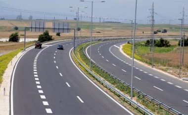 Ministria e Infrastrukturës: Të gjitha rrugët janë lehtësisht të kalueshme