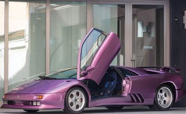 Shitet Lamborghini Diablo SE30, i pari që ka dalë nga prodhimi (Foto)