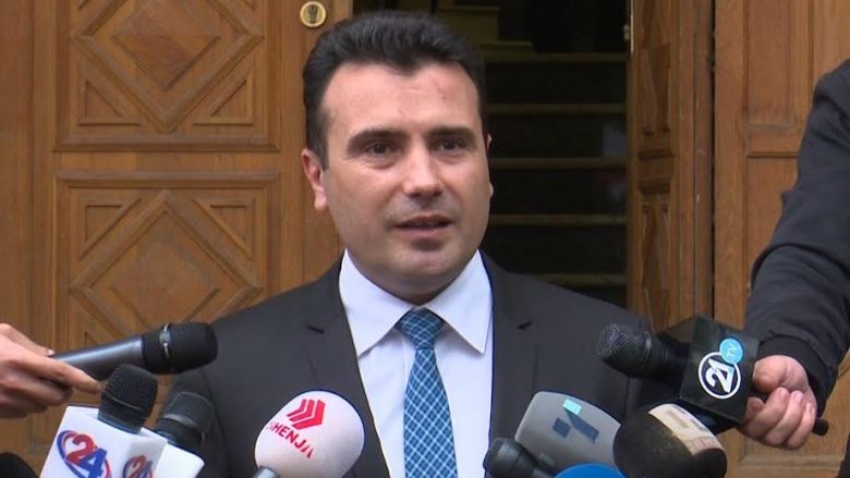 Zaev e mori detyrën e Kryeministrit të Maqedonisë (Foto)