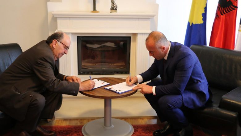 AAK nënshkruan marrëveshje koalicioni me dy parti politike