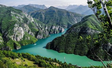 The Guardian, me shkrim për turizëm: Shqipëria lë shumë pas Serbinë!
