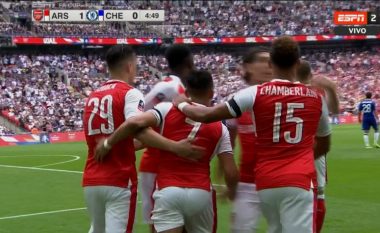 Zhbllokohet finalja e Kupës FA, Sanchez kalon Arsenalin në epërsi ndaj Chelseat (Video)