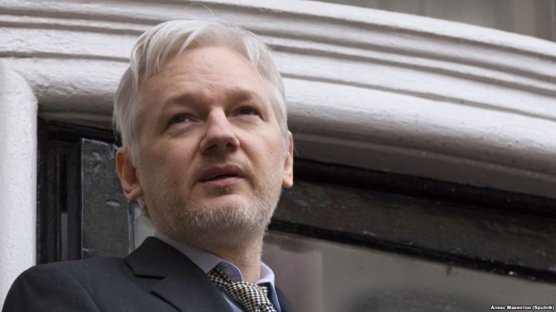 Assange: Nuk fal, as nuk harroj