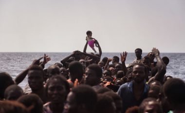 Mbi 6 mijë migrantë janë shpëtuar në Mesdhe në dy ditët e fundit