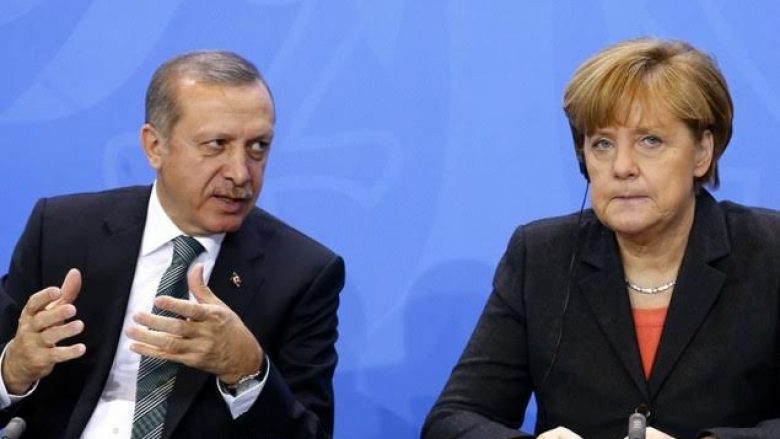Merkel dëshiron takim kokë më kokë me Erdoganin