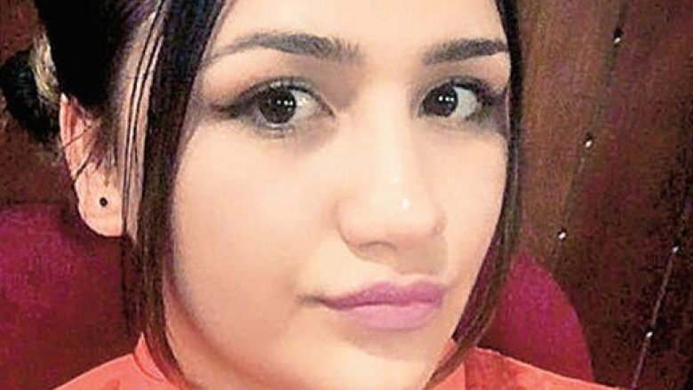 Buzët iu frynë tej mase sa që përfundoi në spital – rrëfimi i 22-vjeçares që i besoi parukieres (Video,+16)