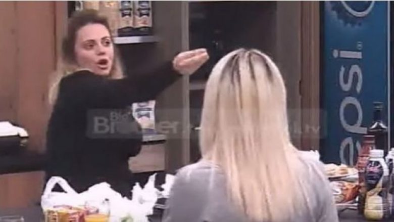 Sherr femrash në Big Brother, Dona dhe Fiorentina vërsulen si bisha (Video)