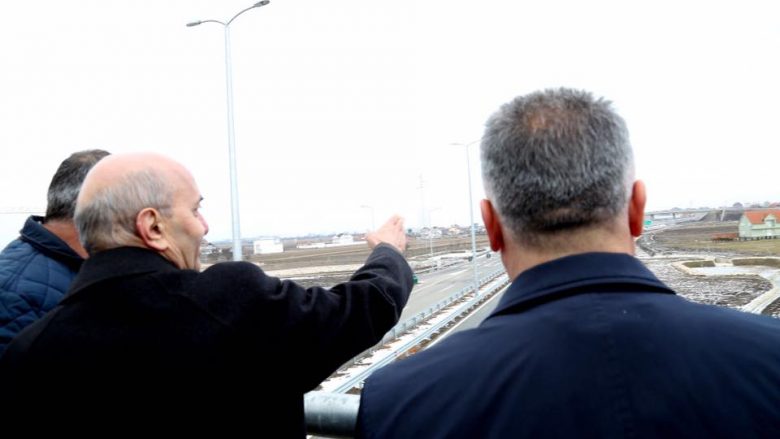 Kryeministri paralajmëron fillimin e ndërtimit të autostradës Prishtinë-Gjilan