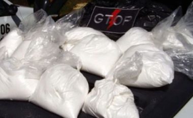 U kap me 6 kilogramë kokainë në pikën kufitare në Vërmicë, një muaj paraburgim ndaj të dyshuarit