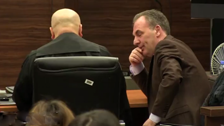 Shpërthimi i Fatmir Limajt në gjykatë (Video)