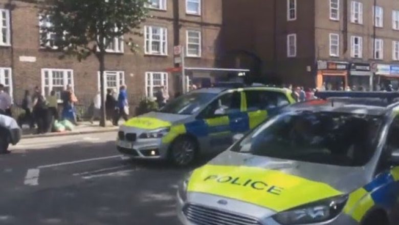 Mbi njëmijë persona janë evakuuar nga një teatër në Londër