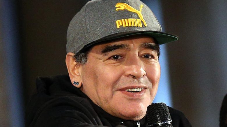 Maradona: Dua ta drejtoj Napolin