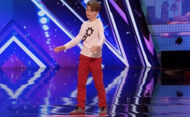 Djaloshi 12 vjeçar tregon një ngjarje emocionale përmes vallëzimit në America’s Got Talent (Video)