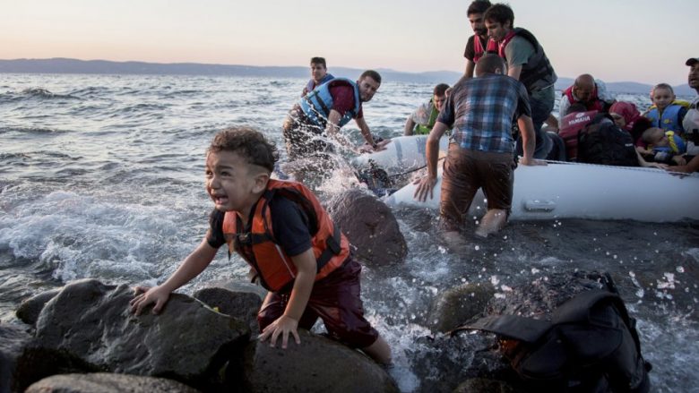 Rojet bregdetare italiane shpëtojnë 10 mijë refugjatë brenda katër ditësh