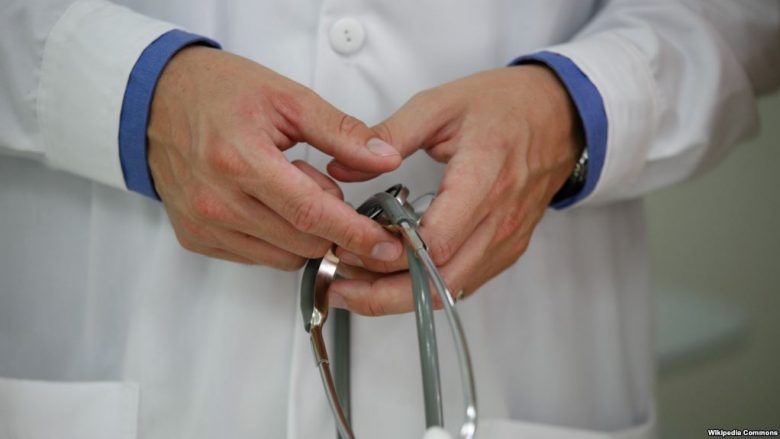 Departamentet e Spitalit të Strumicës pa mjekë specialistë, qytetarët me probleme të shumta
