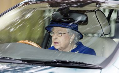 A e dini se Mbretëresha nuk ka nevojë për një patentë shoferi – por vozit gjithsesi?