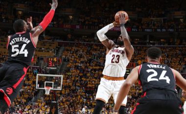 Cleveland më i mirë se Toronto dhe Houstoni triumfon kundër San Antonios (Video)