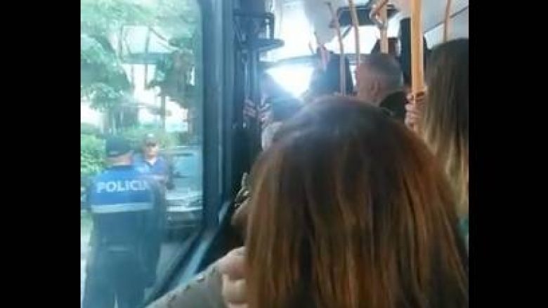 Edhe pse policia bllokoi urbanin në Tiranë, hajni u tregua më i shkathët (Video)