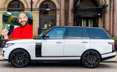 Tyson Fury merr dhuratë një Range Rover në vlerë prej 175.000 eurosh (Foto/Video)