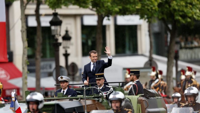 Francë, presidenti i ri në ditën e parë të punës e emëron kryeministrin