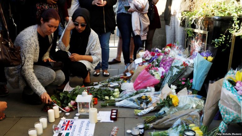Britani: Kërcënimi për terror është ngritur në nivelin më të lartë