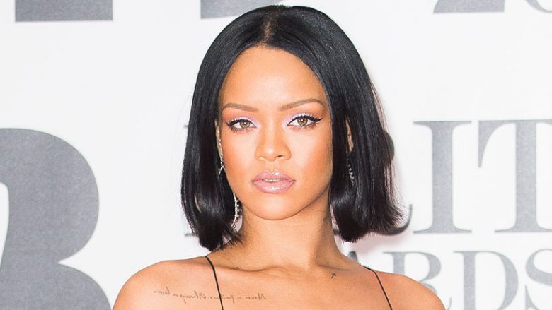 Rihanna është shtatzënë?! (Foto)