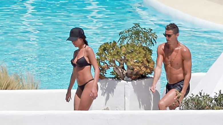 Ronaldo në pushime romantike me Georgina Rodriguez në Ibiza (Foto)