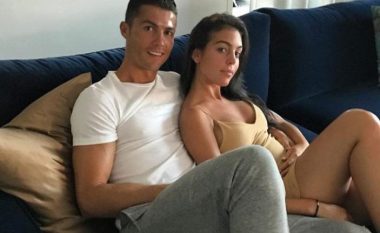 E dashura e Ronaldos shfaqet me bark të fryrë: CR7 po bëhet baba për herë të dytë? (Foto)