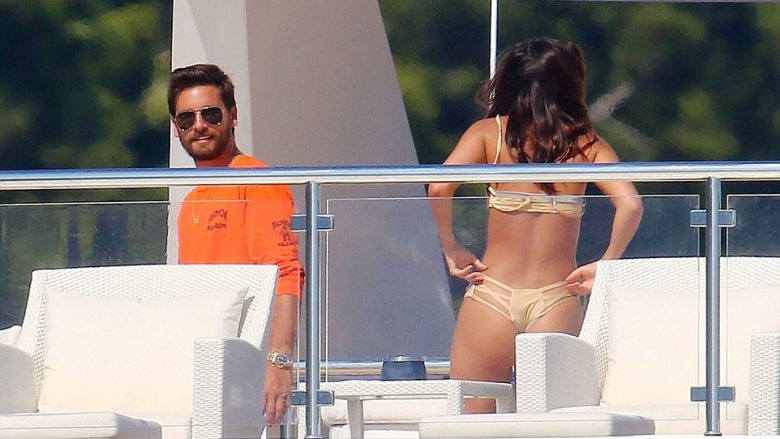 Scott Disick, pushime “të nxehta” me ish-të dashurën e Justin Bieber (Foto)