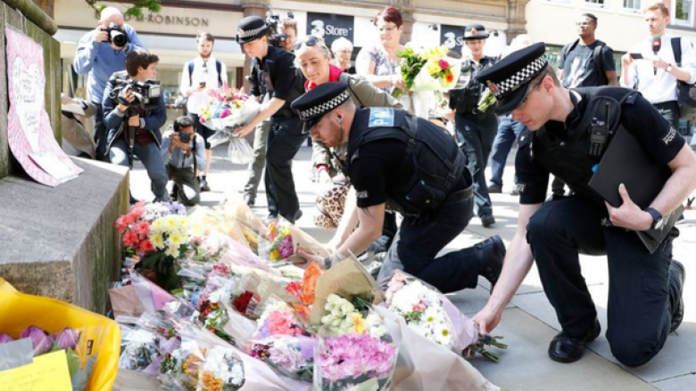 Identifikohet kamikazi i sulmit në Manchester