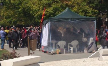 Gjatë fundjavës tenda para Kuvendit, kërkohet barazi për fëmijët me nevoja të veçanta